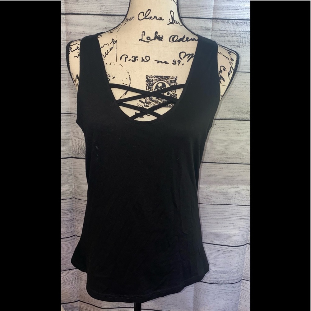 Crisscross Tank